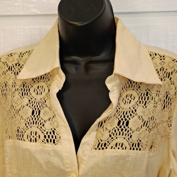 Tracy M Beige 100% Linen 3/4 Button Down With Crochet Accents - Picture 3 of 10